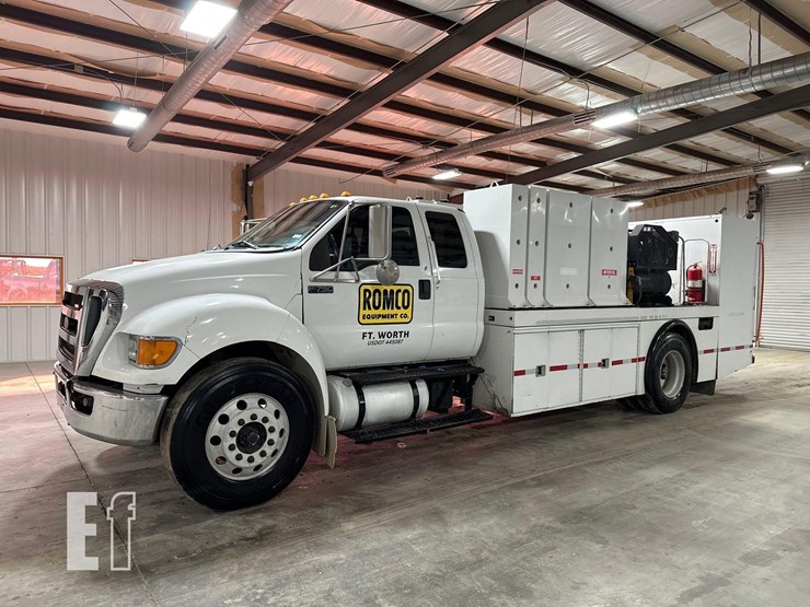 2015-ford-f750-image-1