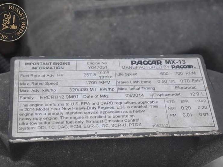 2015-peterbilt-579-image-56