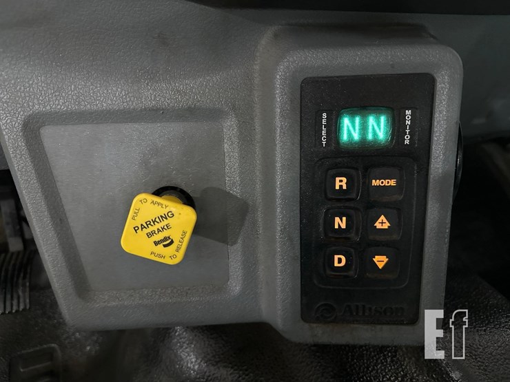 2015-ford-f750-image-30