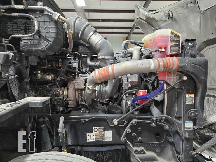 2019-kenworth-t680-image-28