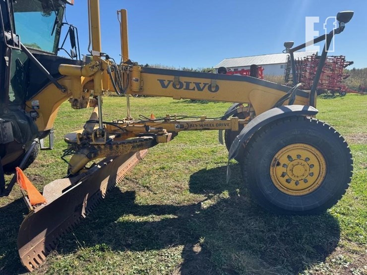 2003-volvo-g746b-image-7