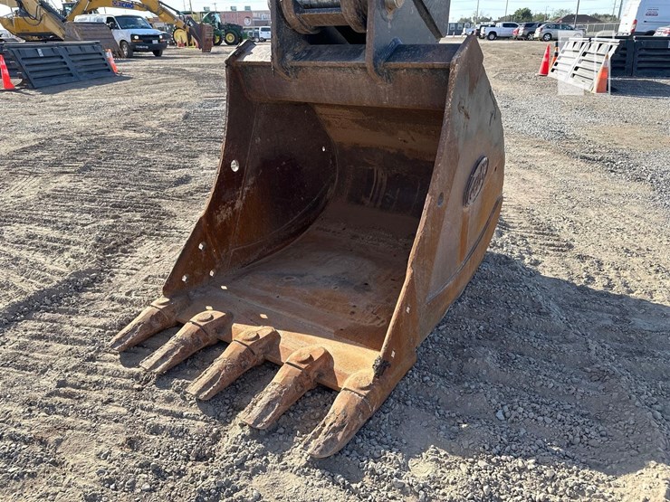 2022-xcmg-xe210u-image-9