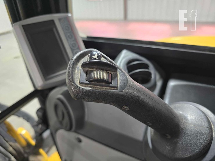 2021-caterpillar-303.5e2-cr-image-19