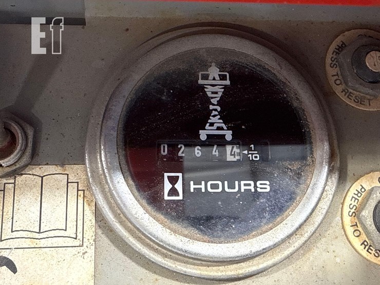 2011-skyjack-sj12-image-11