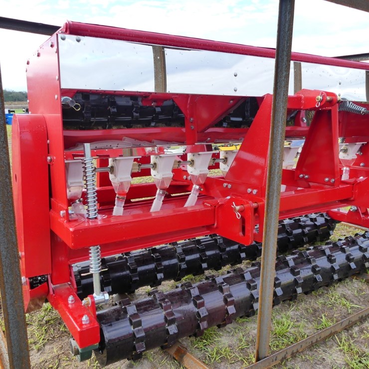 2025 AGT STSD10 72" Grain Drill