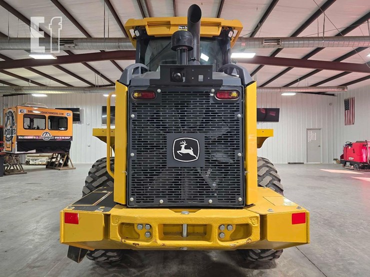 2022-deere-444-p-tier-image-8