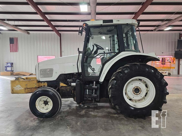 2005-massey-ferguson-5455-image-5