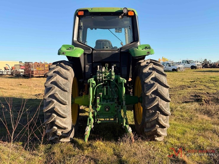 2014-john-deere-6150m-image-4