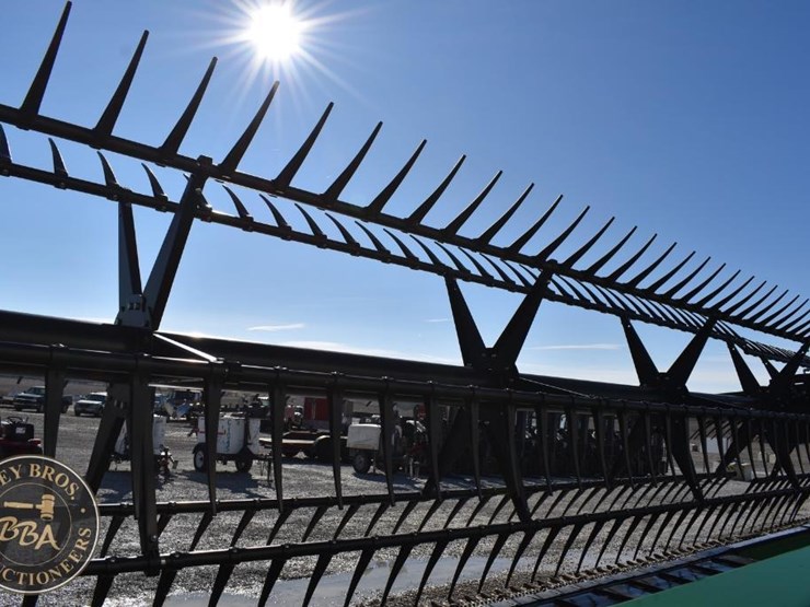 2020-john-deere-740fd-image-13