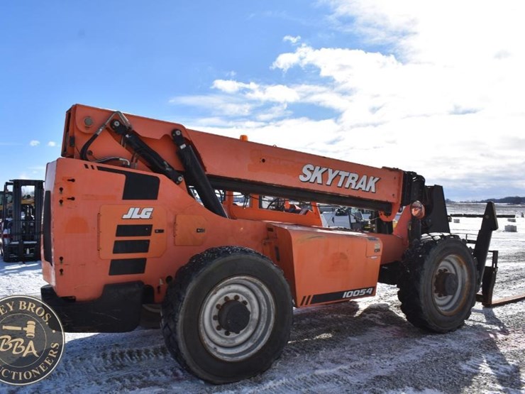 2017-sky-trak-10054-image-11