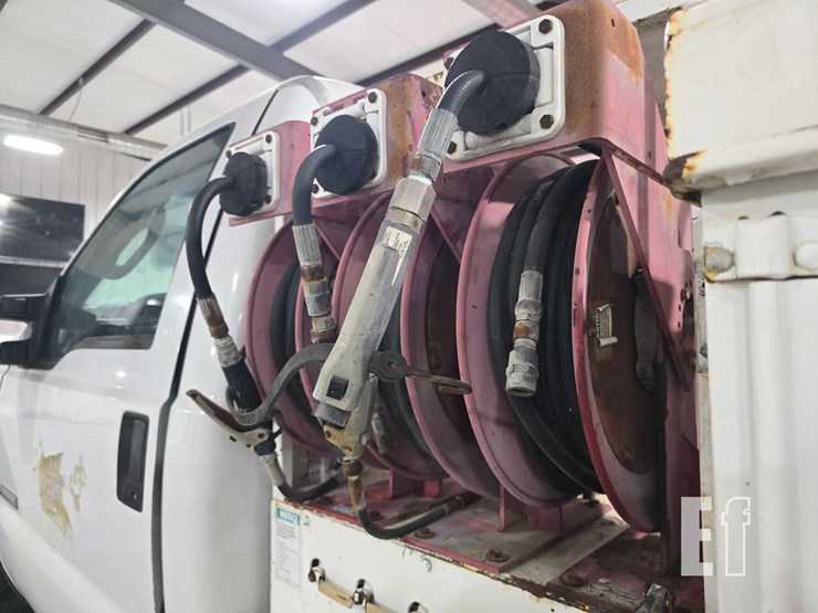 2006-ford-f550-image-20