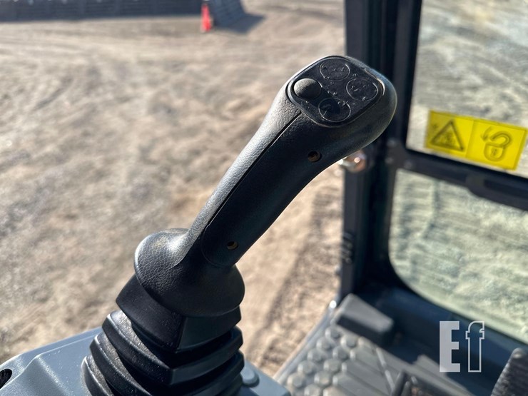 2022-xcmg-xe210u-image-16