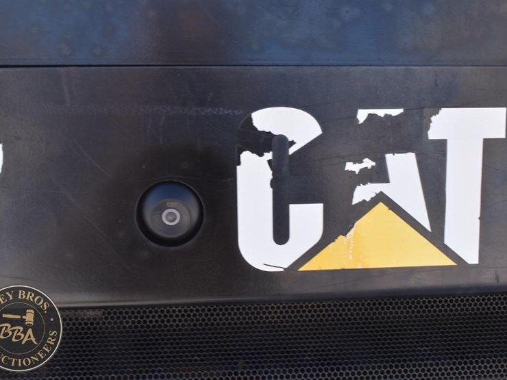 2019-caterpillar-259d-image-34