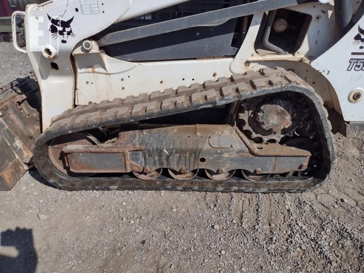 2020-bobcat-t590-image-19