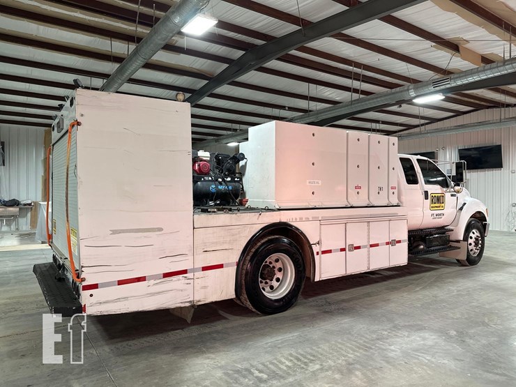 2015-ford-f750-image-3