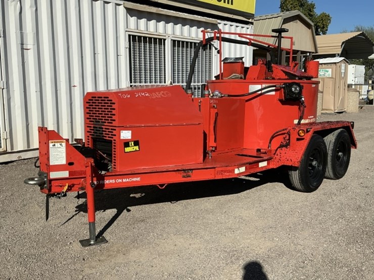 2018-crafco-ss250d-towable-crack-sealer-image-2