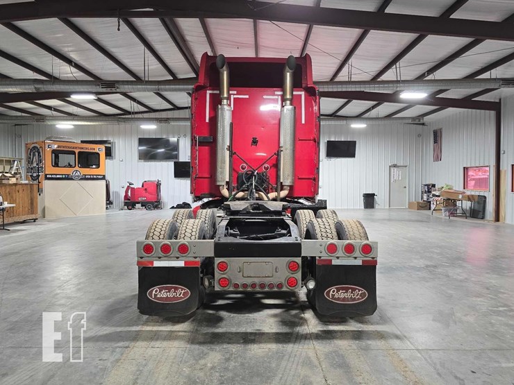 2008-peterbilt-386-image-8