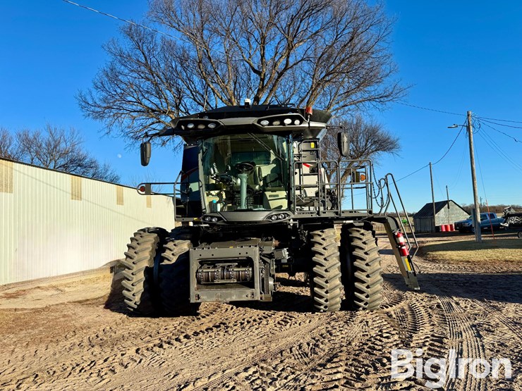 2016-gleaner-s96-image-2