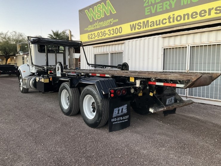 2015-peterbilt-pb348-rolloff-truck-image-7