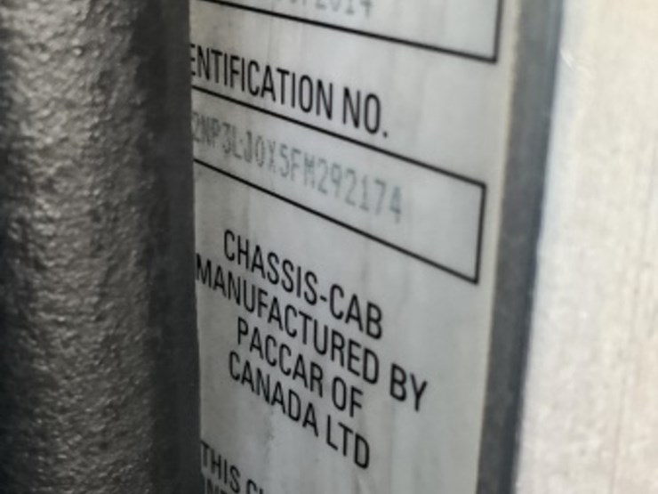 2015-peterbilt-pb348-rolloff-truck-image-22