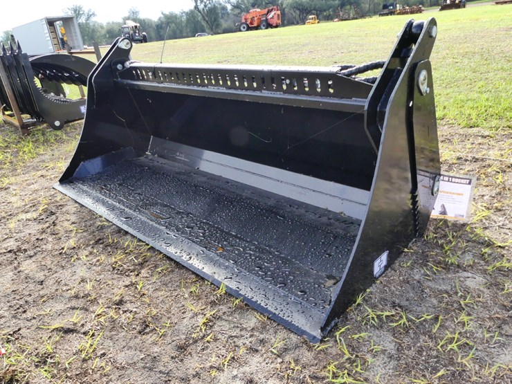 giyi-kh72-qa-72"-4-in-1-bucket-image-2