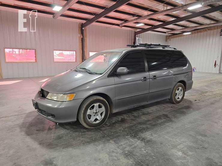 1999-honda-odyssey-image-1