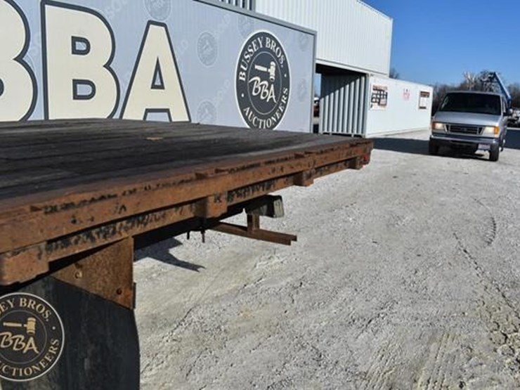 2007-international-durastar-4300-image-16