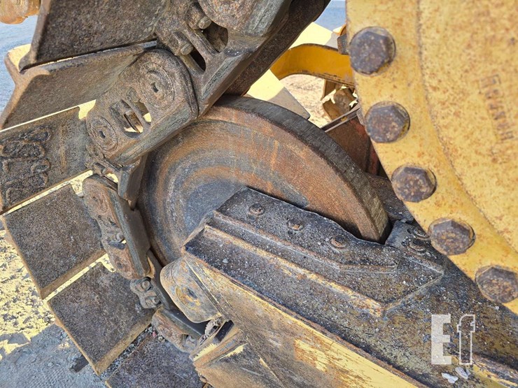 2007-caterpillar-d6r-image-27