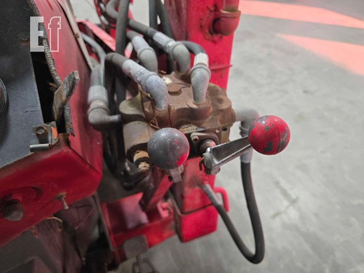 massey-ferguson-245-image-15