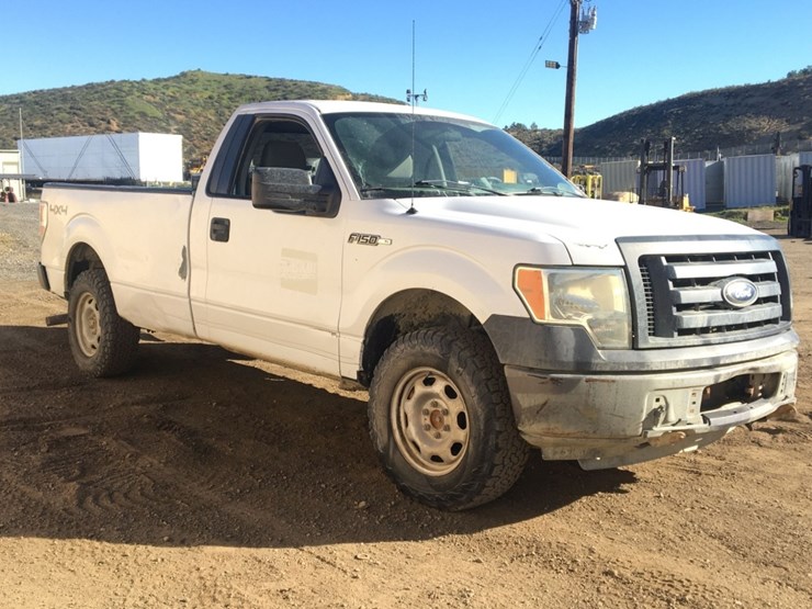 2011-ford-f150-xl-image-2