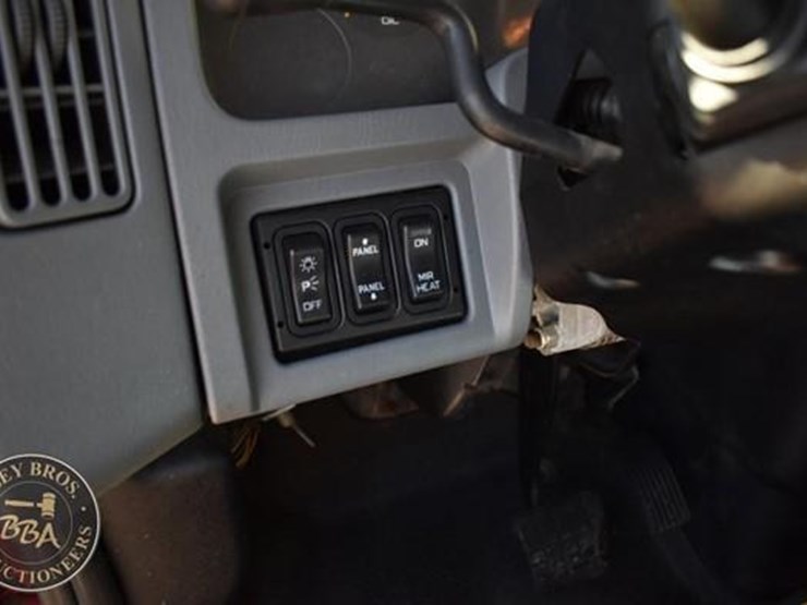 2007-international-durastar-4300-image-48