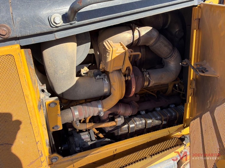 deere-700k-lgp-image-16