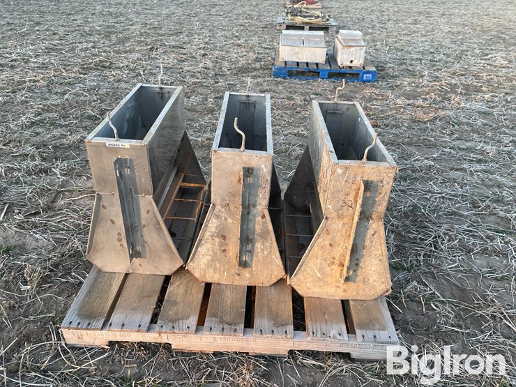 stainless-steel-hog-feeders-image-8