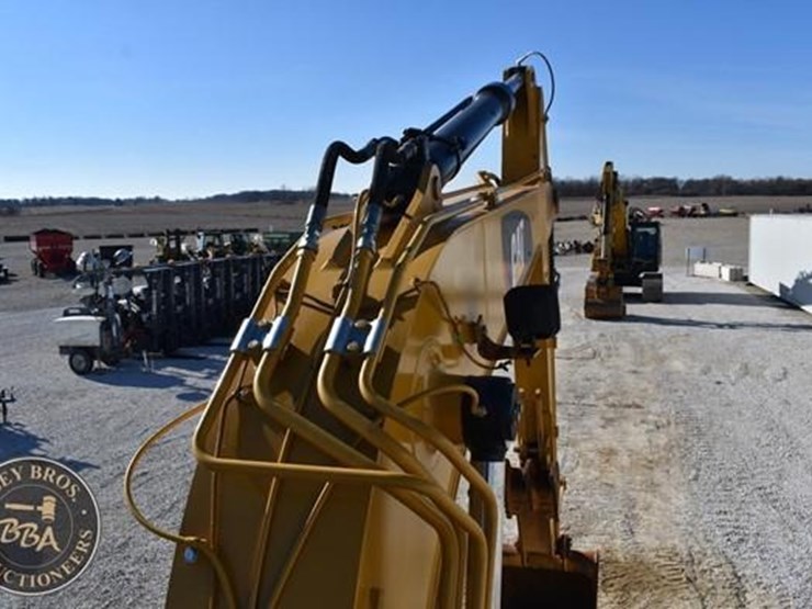 2018-caterpillar-311flrr-image-39