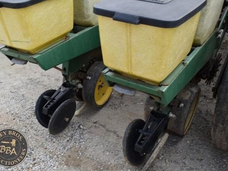 1984-john-deere-7000-image-39