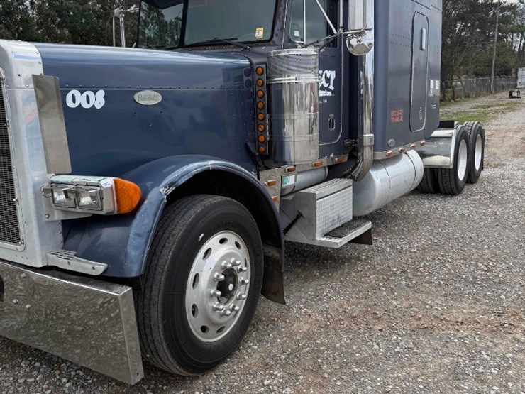 1998-peterbilt-379-image-4
