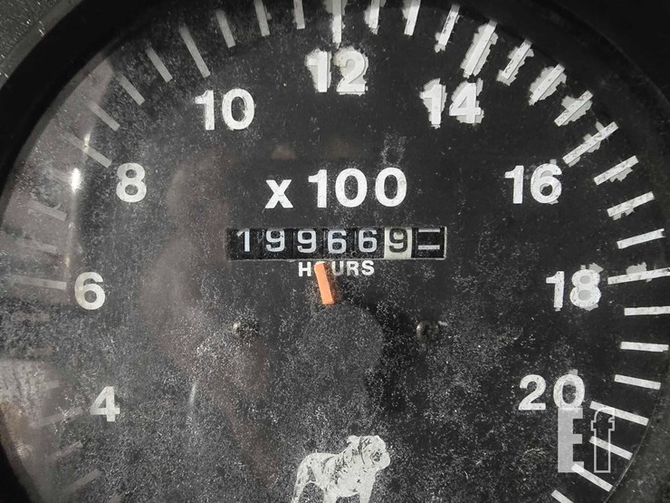 2000-mack-ch613-image-30