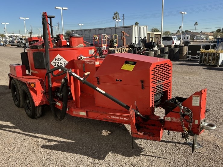 2018-crafco-ss250d-towable-crack-sealer-image-4