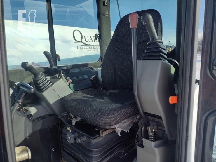 2012-bobcat-e45-image-13