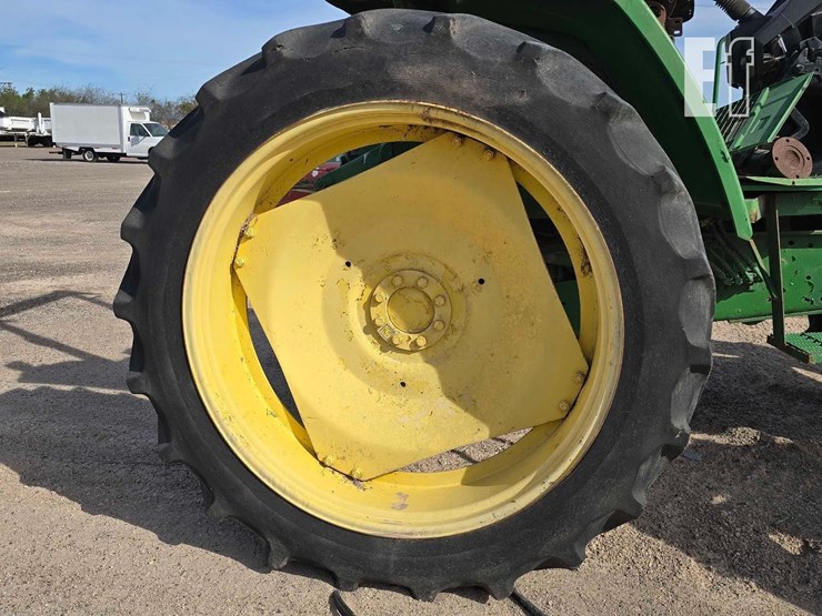 john-deere-6405-image-15