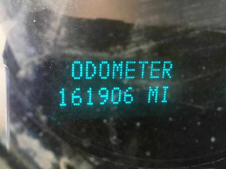 2012-chevrolet-3500hd-image-6