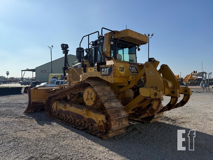 2019-caterpillar-d6t-xw-image-3