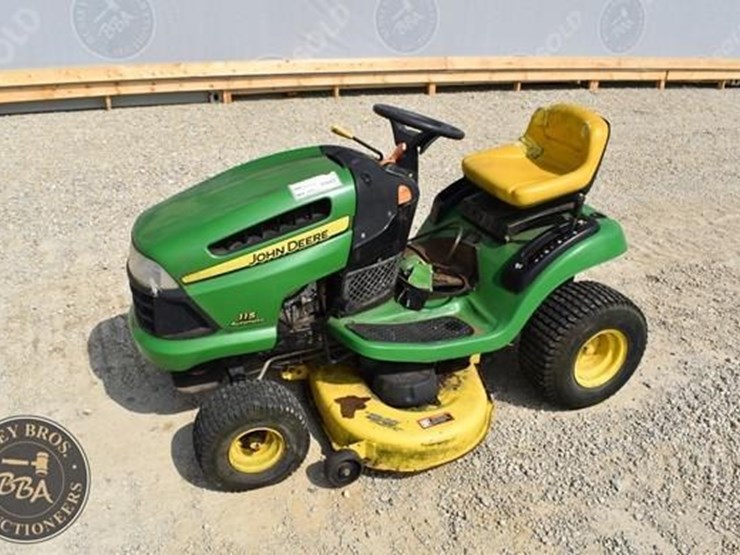 john-deere-115-image-1