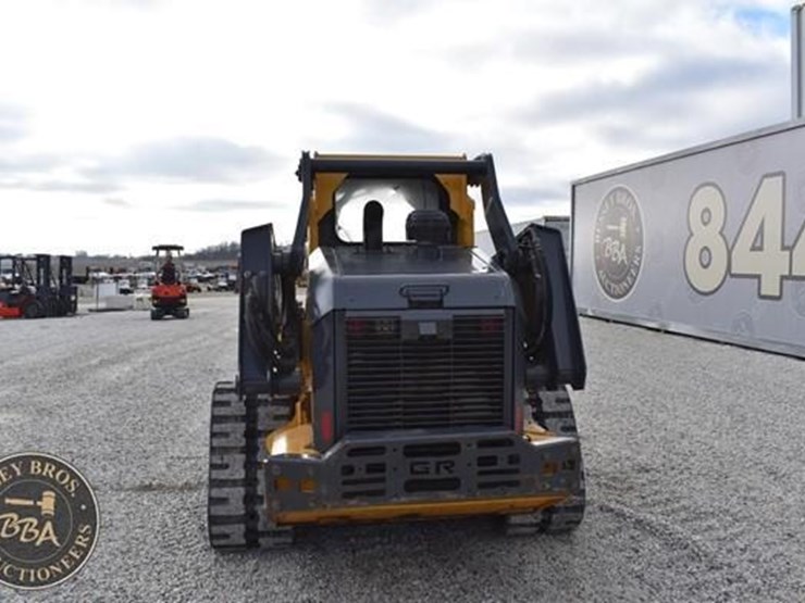 2019-deere-333g-image-9