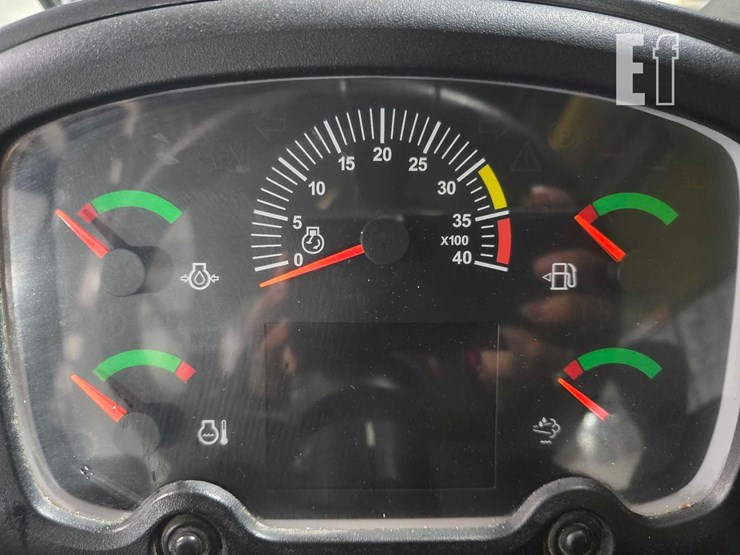 2018-caterpillar-tl1255d-image-15