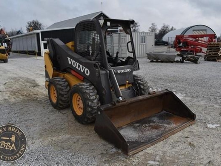 2011-volvo-mc115c-image-36