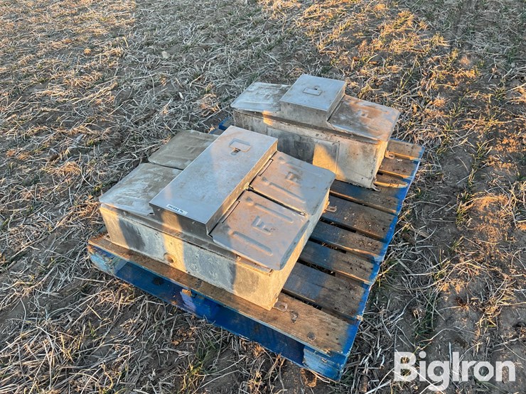 franklin-hog-waterers-image-1