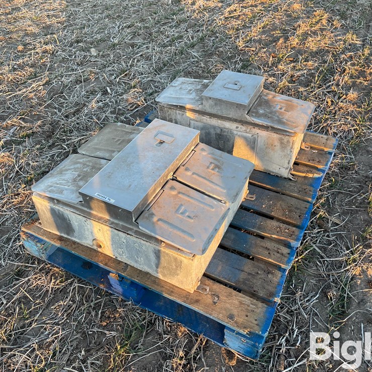 Franklin Hog Waterers