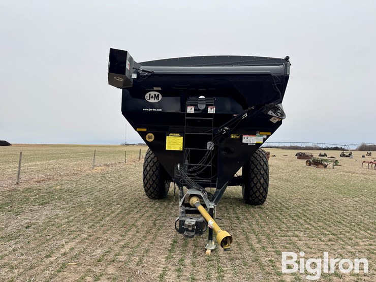 2020-j&m-875-image-2