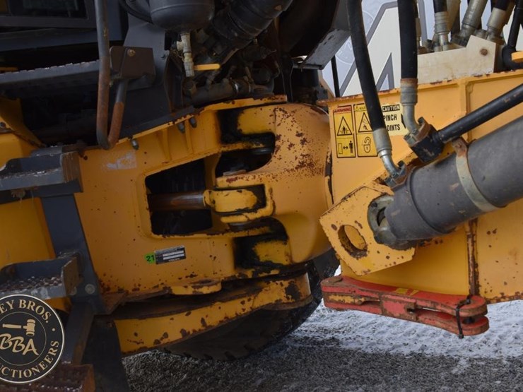 2012-volvo-a40f-image-19